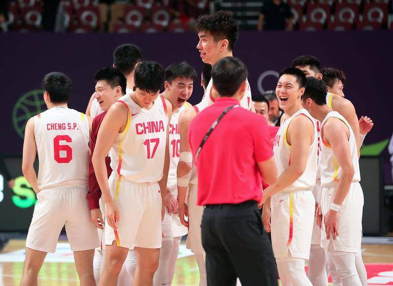 戰(zhàn)爭(zhēng)于8月18日開(kāi)始的0:00開(kāi)始！亞洲杯決賽：中國(guó)男子籃球隊(duì)PK澳大利亞